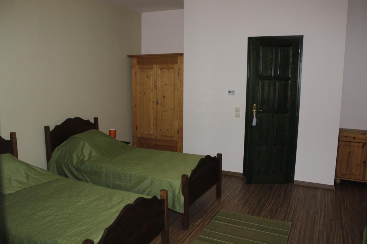 Hotel Hunor Lovastanya Kunbaracs Exteriér fotografie